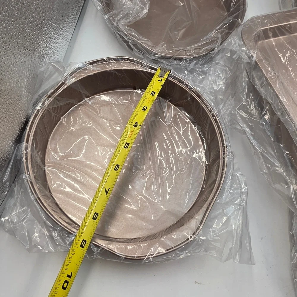 Unbranded gold carbon